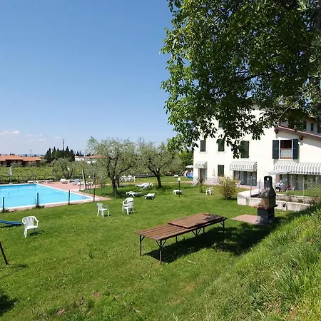 Sleeps 4 Pool Wifi
